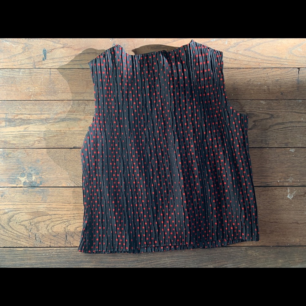 Vintage Polka Dot Pleated Sleeveless Boxy Blouse - Picture 7 of 7
